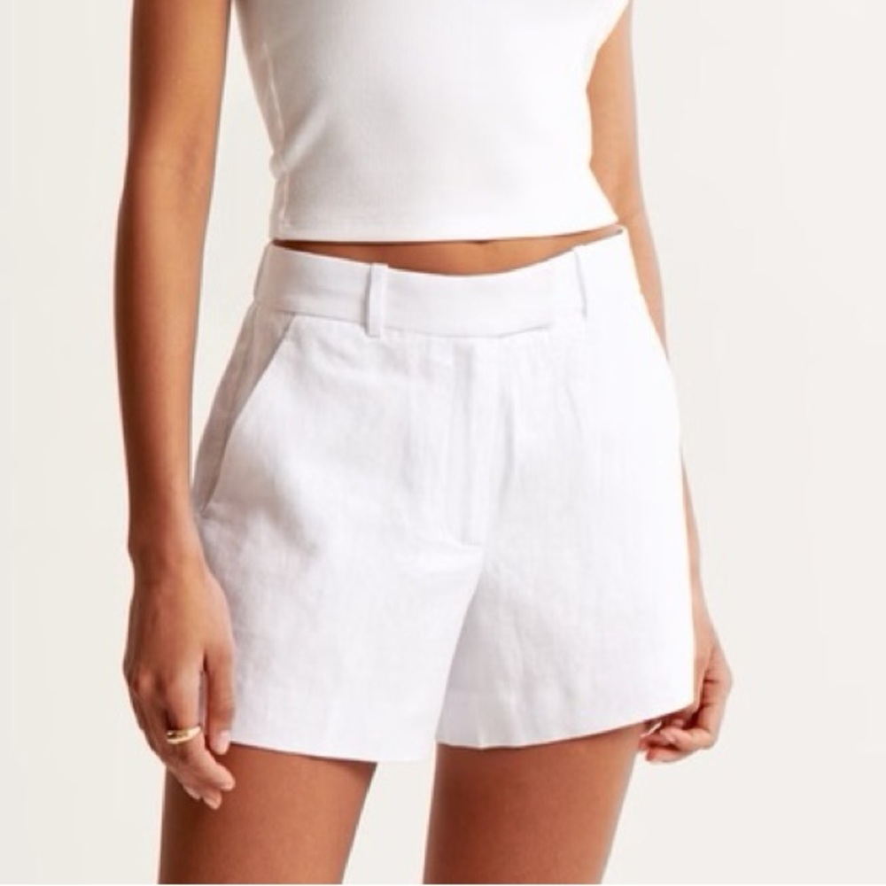 Abercrombie and Fitch White Linen-Blend Shorts NWT